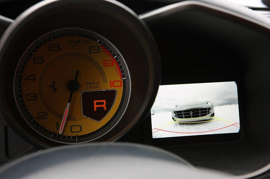  Ferrari FF 2011 года  (фото 133 из 195)